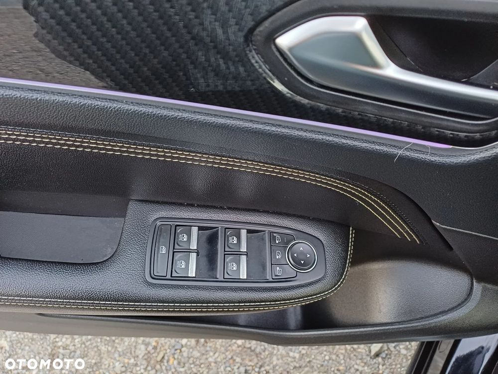 Renault Arkana E-TECH 145 R.S.LINE - 19