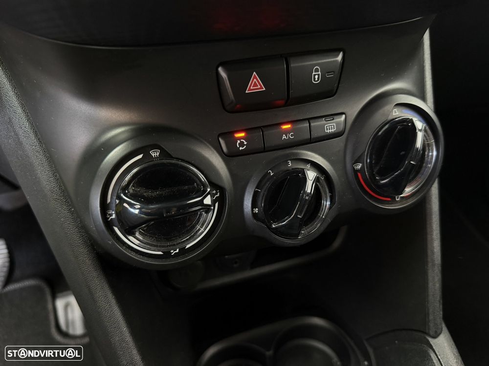 Peugeot 208 1.2 PureTech Style - 18