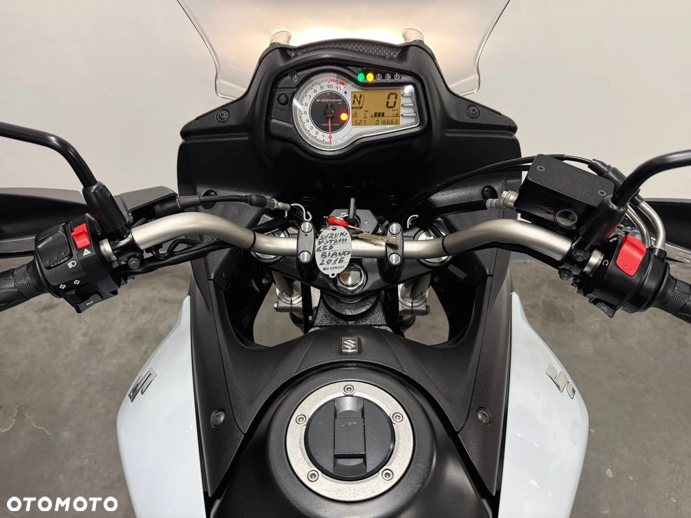 Suzuki V-STROM - 9