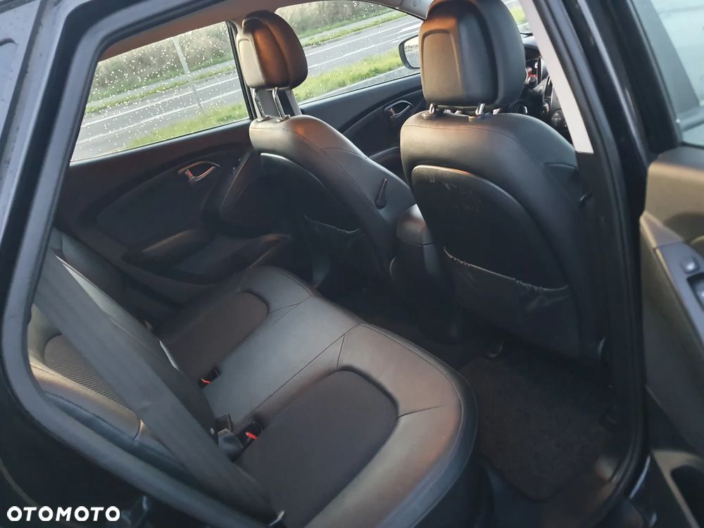 Hyundai ix35 1.7 CRDi 2WD Fifa World Cup Edition - 9