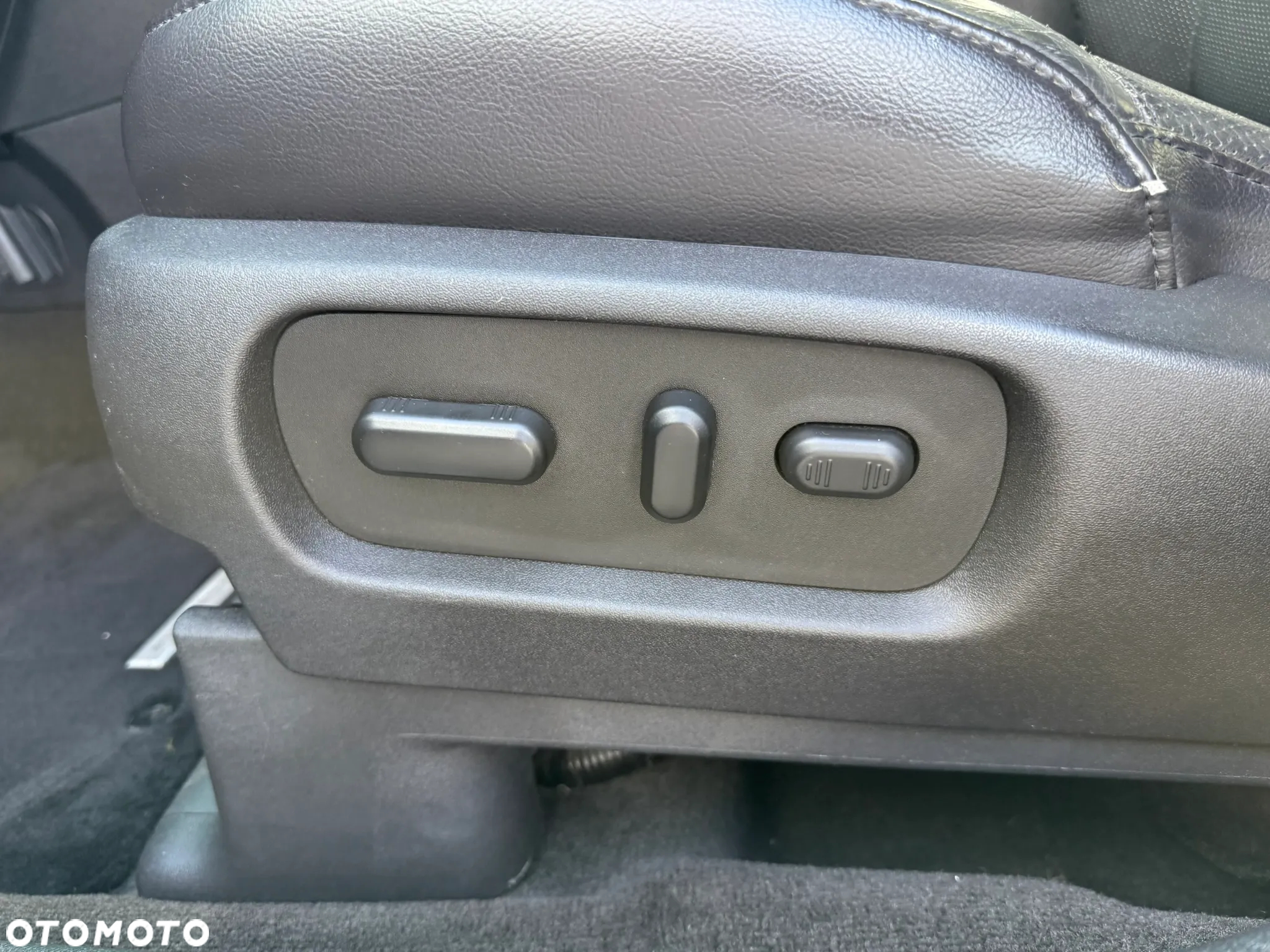 Ford Explorer - 18