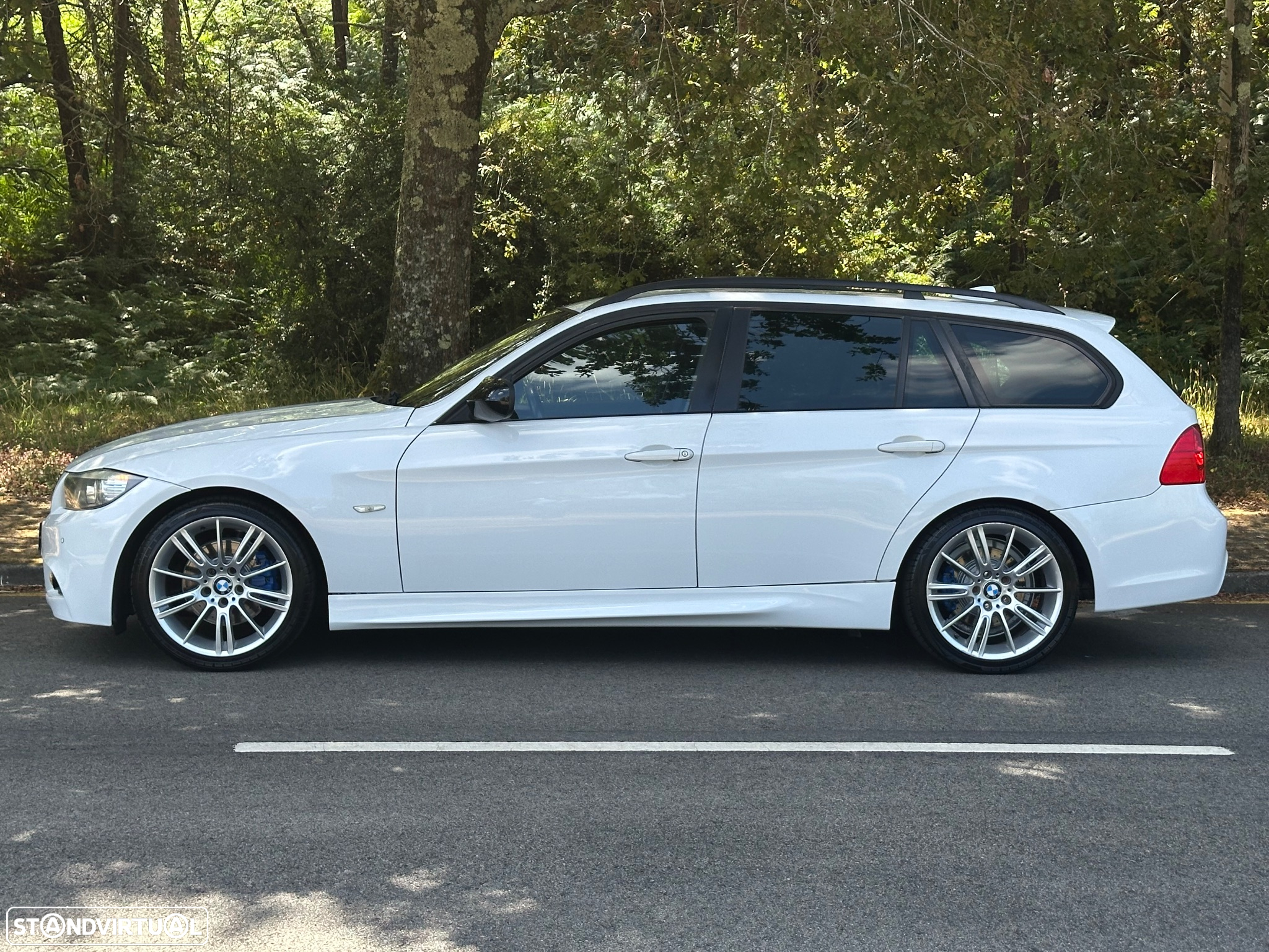 BMW 320 d Touring Navigation Sport - 14