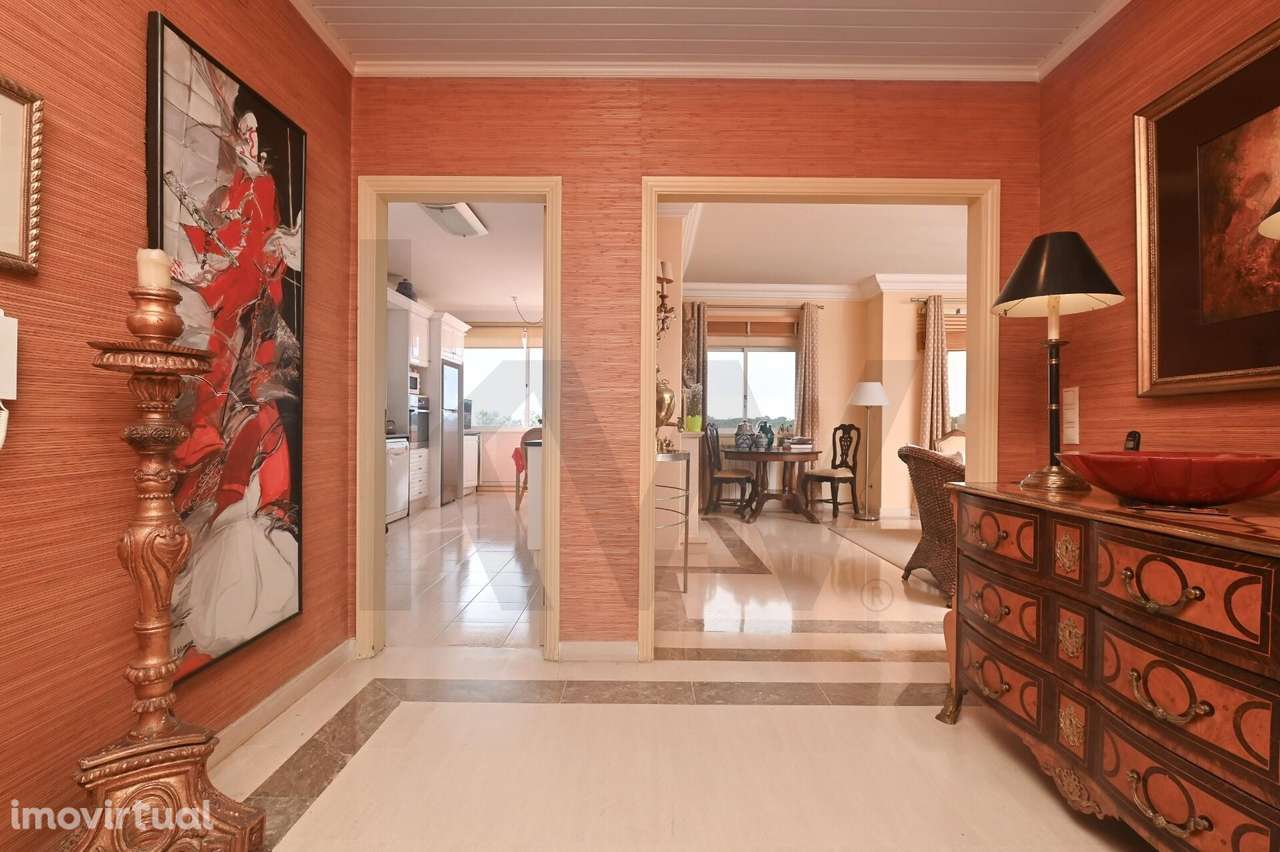 T4 TRANSFORMADO EM T2 | GARAGEM BOX VISTA MAR | COSTA DA GUIA - Grande imagem: 2/27