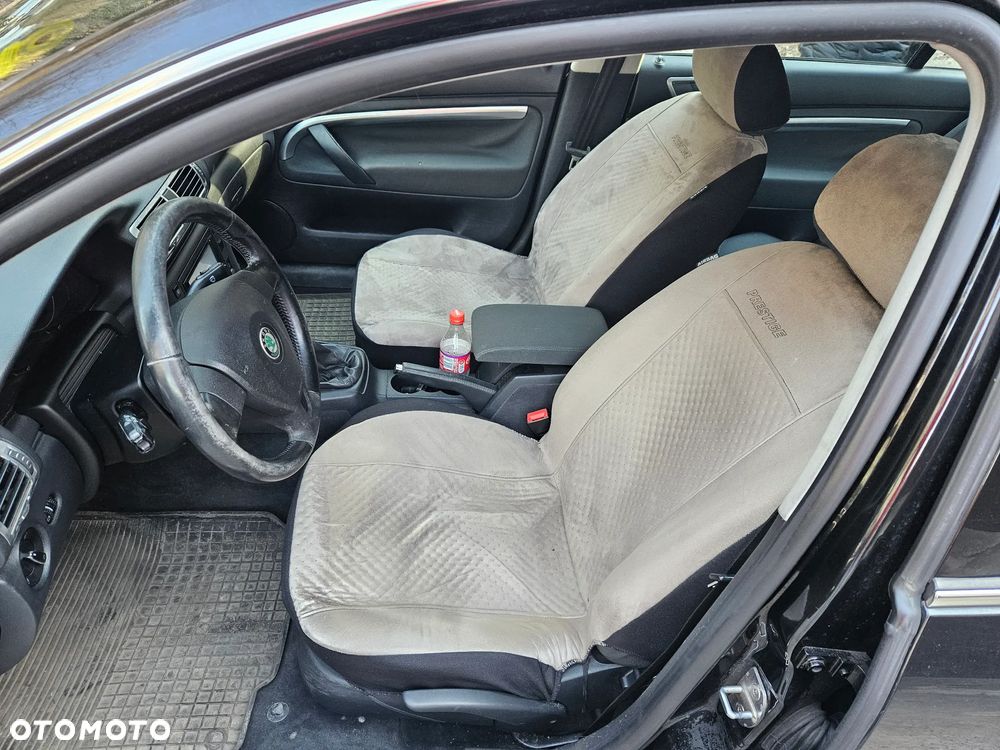 Skoda Superb 2.0 TDI DPF Classic - 5