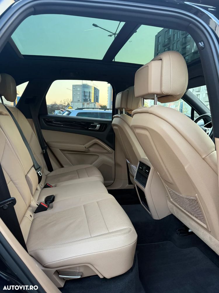 Porsche Cayenne E-Hybrid Tiptronic S - 11