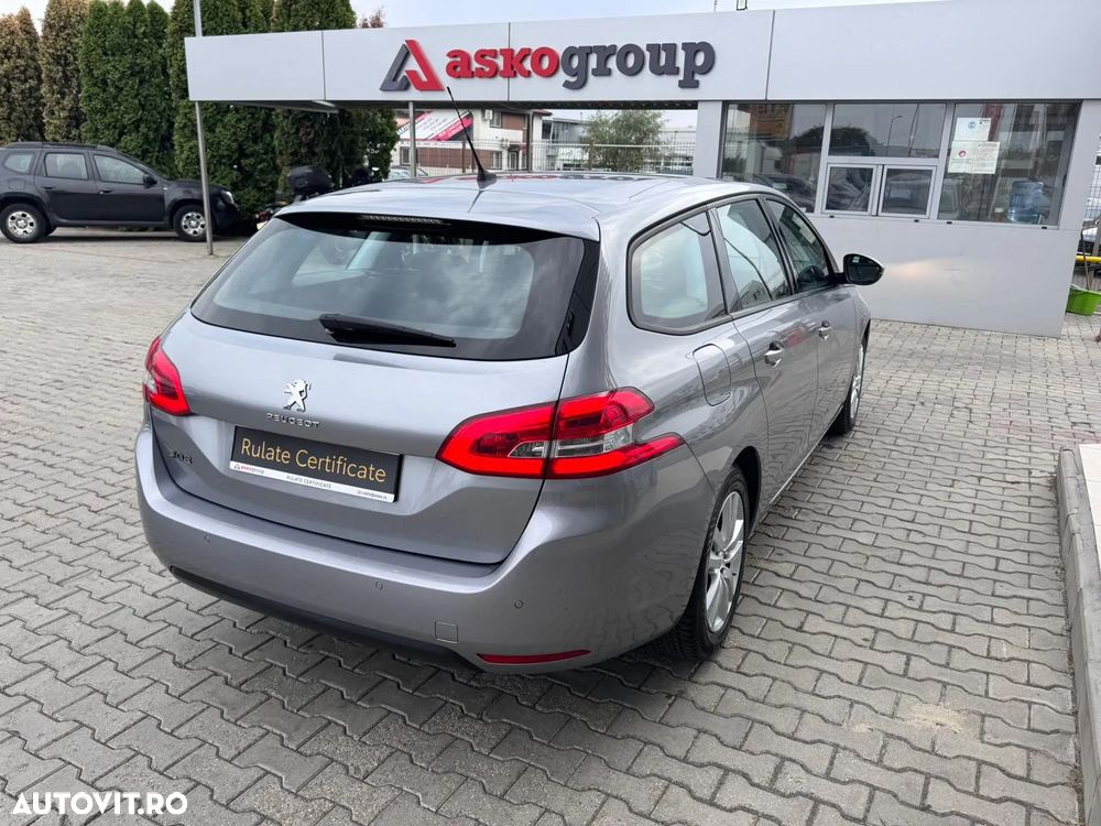 Peugeot 308 SW 1.2 L PureTech Turbo S&S Active - 8