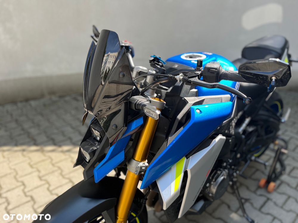 Suzuki GSX 1000 - 10