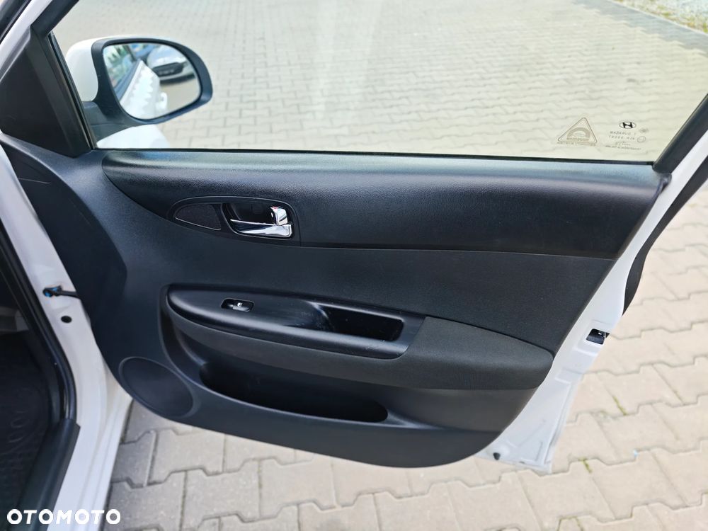 Hyundai i20 1.25 Classic + - 19