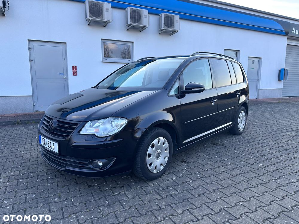 Volkswagen Touran 1.9 TDI DPF BlueMot Highline - 1