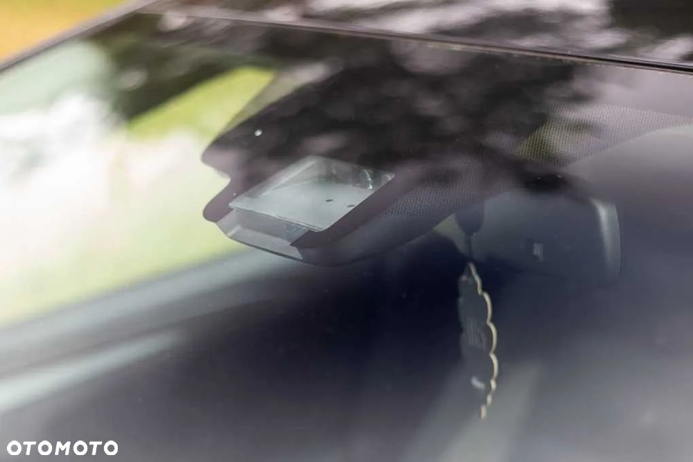 Toyota Avensis 2.0 D-4D Selection - 25