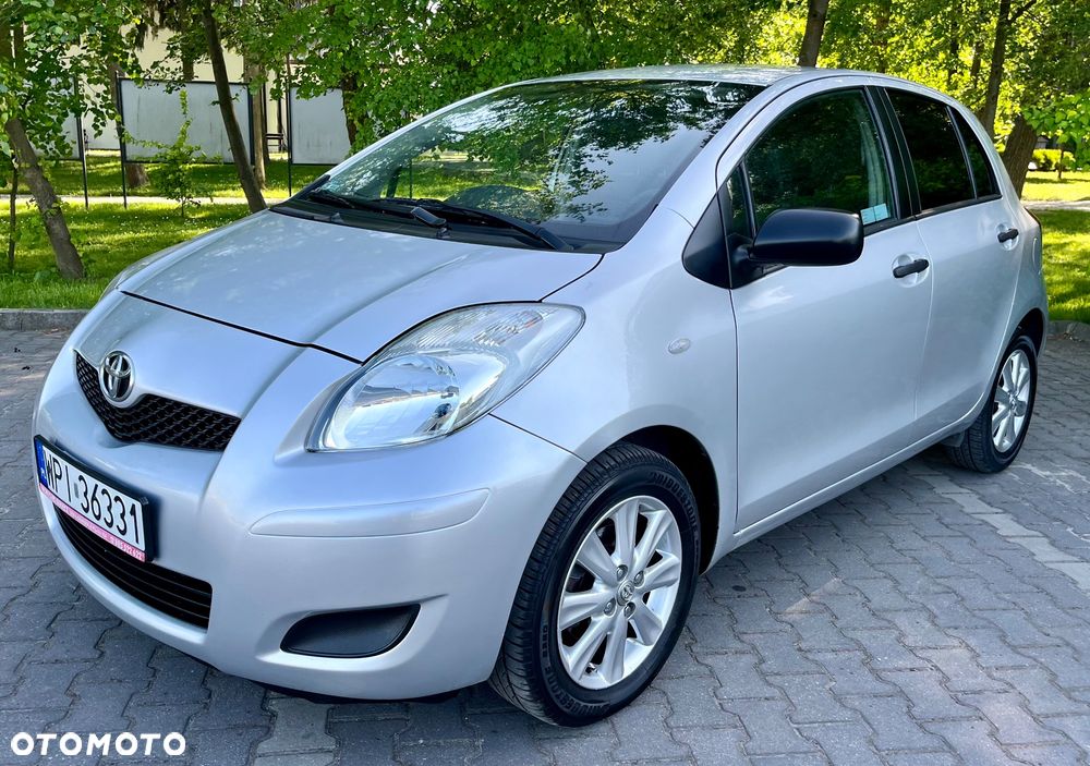 Toyota Yaris 1.0 Luna A/C - 3