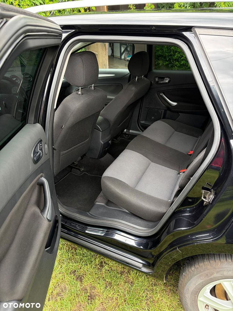 Ford Mondeo 2.0 TDCi Trend - 4