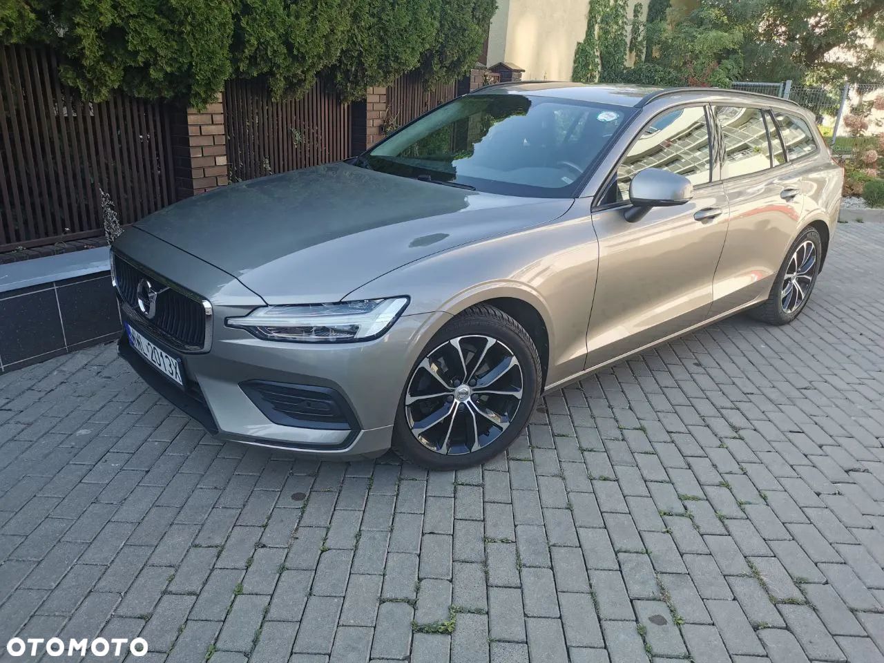 Volvo V60 D3 Geartronic Momentum - 1