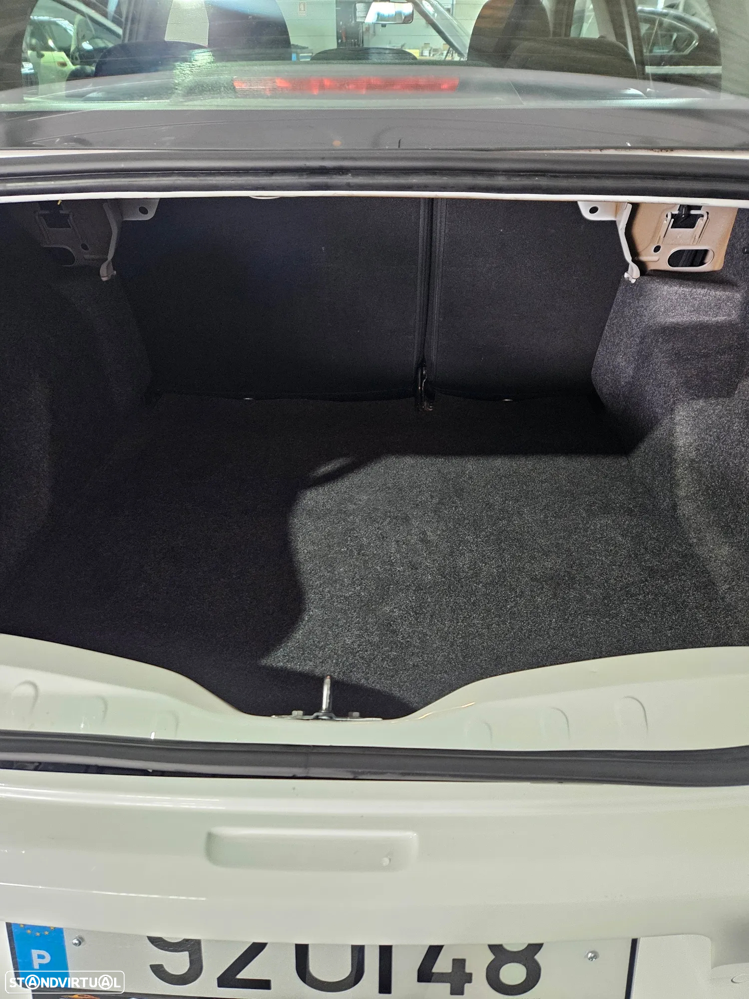 Citroën C-Elysée 1.6 BlueHDi Exclusive - 16