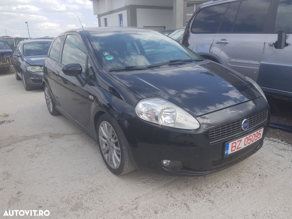 Dezmembrez  fiat grande punto sporting 1.4 16v 2007 - 1