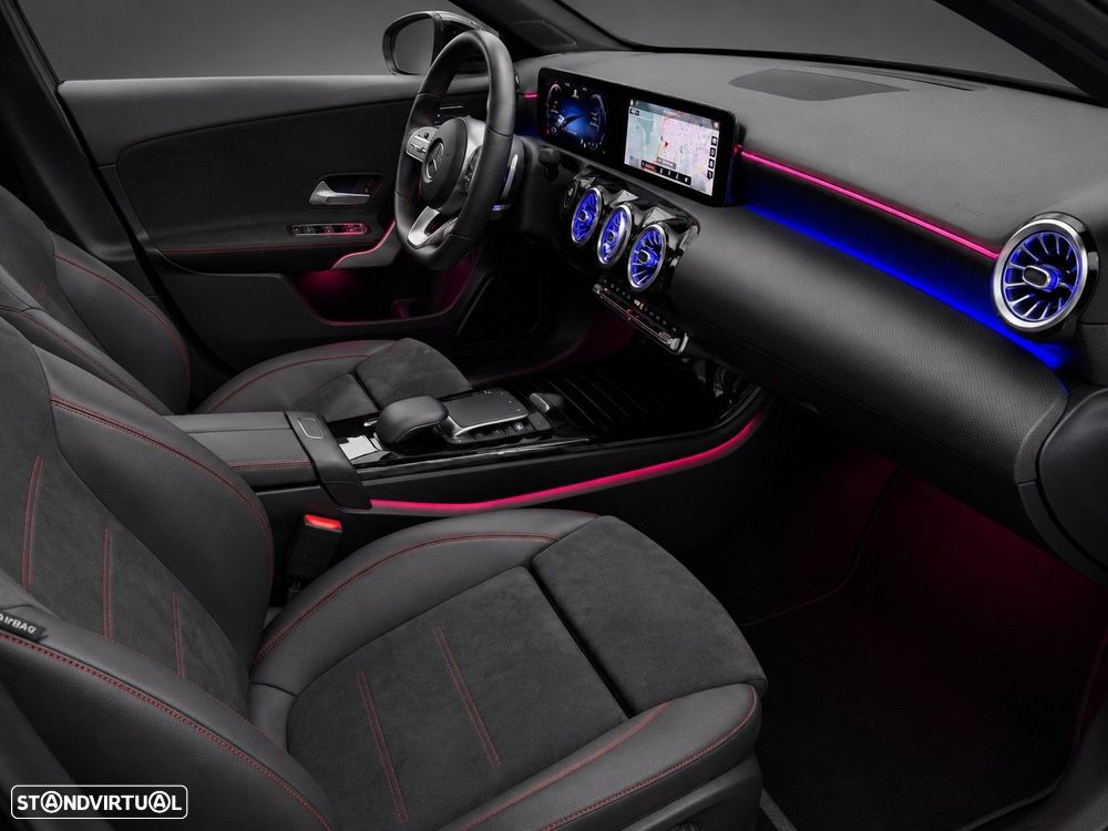 Mercedes-Benz A 180 d 7G-DCT AMG Line — fotografia 12