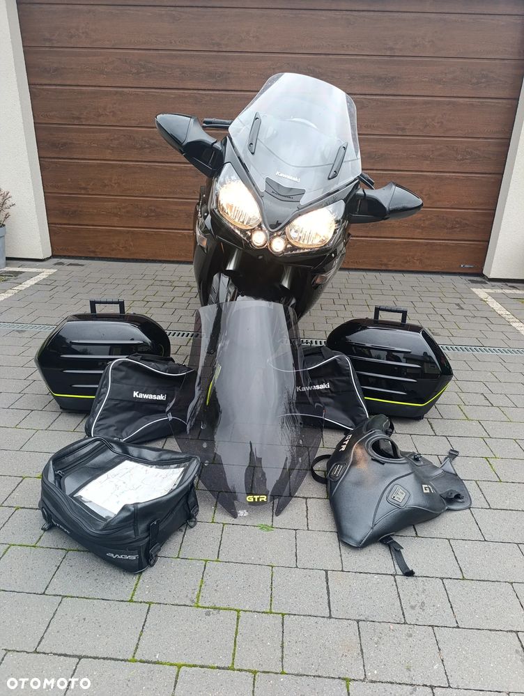 Kawasaki GTR - 5
