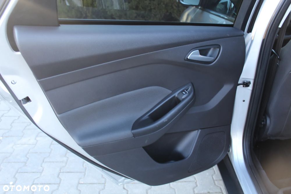 Ford Focus 1.0 EcoBoost Titanium - 18