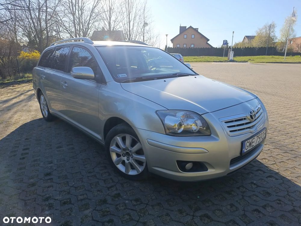 Toyota Avensis 1.8 VVT-i Sol - 15