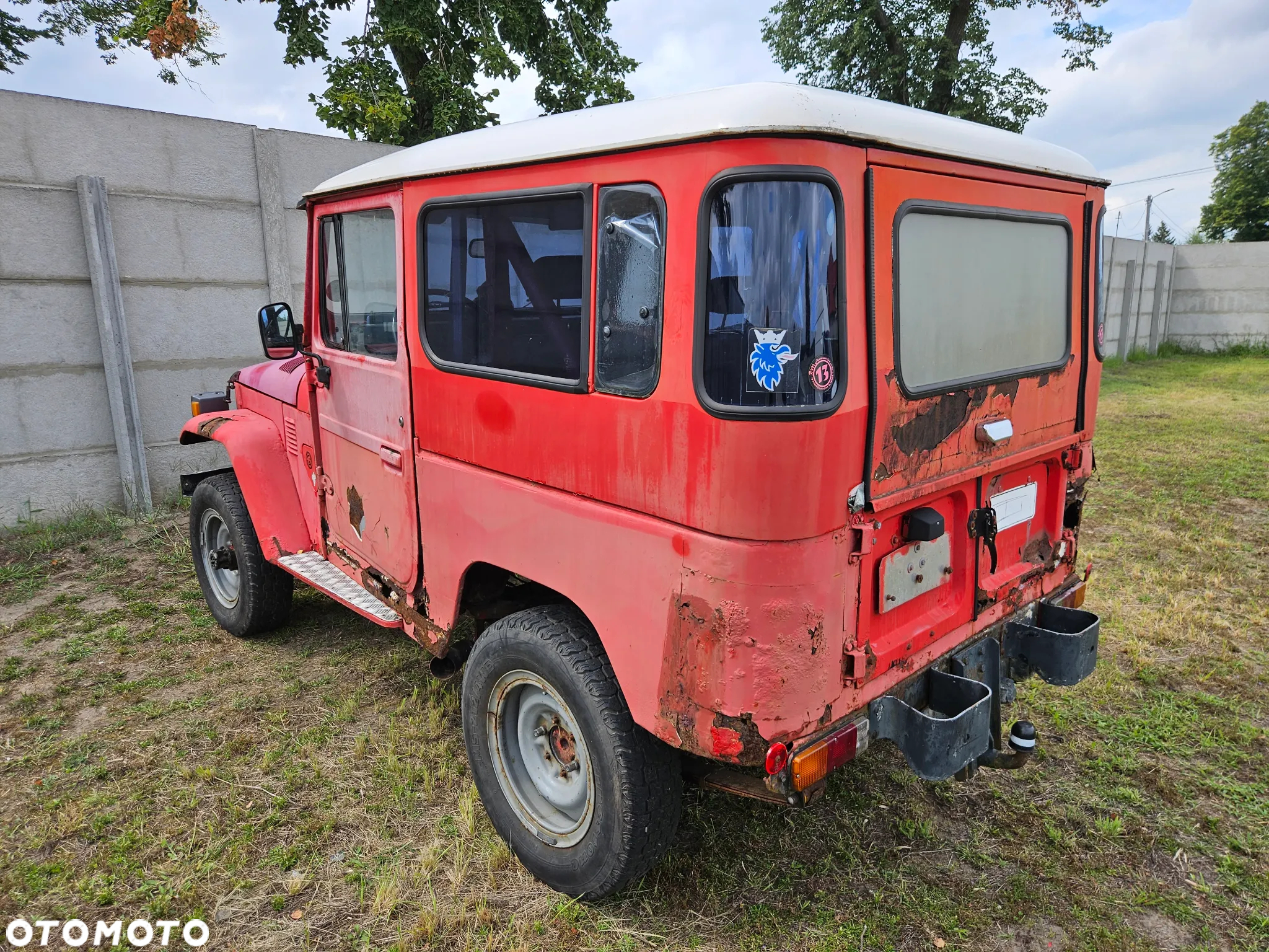 Toyota Land Cruiser - 3