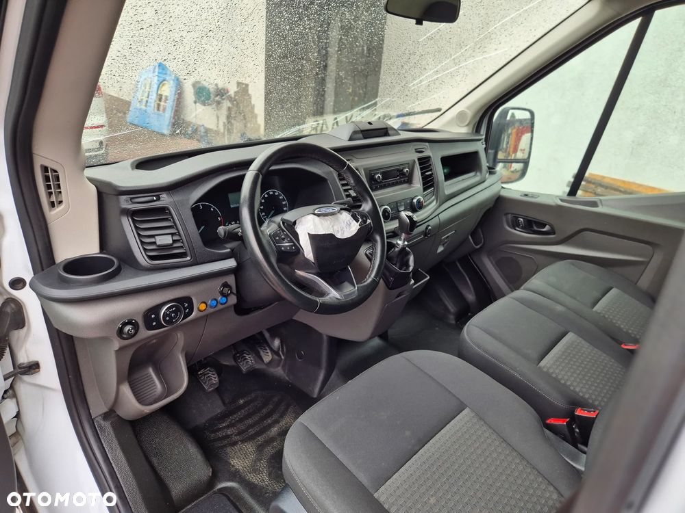 Ford Transit - 31