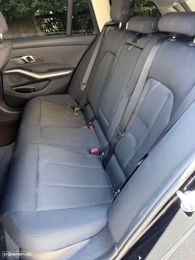 BMW 320 d Line Luxury Auto - 35