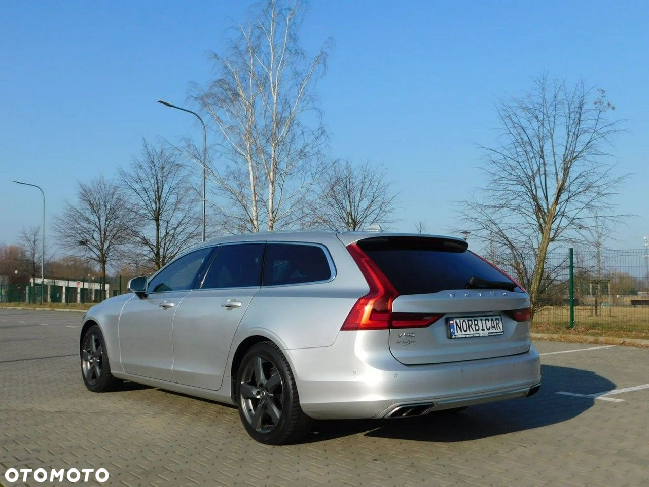 Volvo V90 T5 Momentum - 28