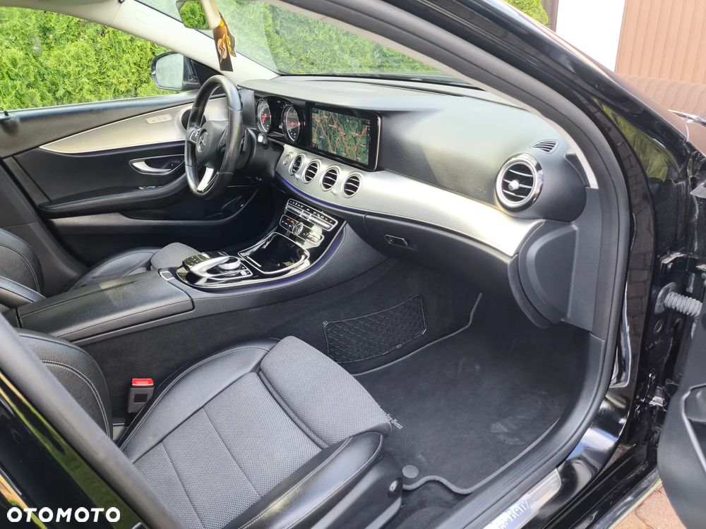 Mercedes-Benz Klasa E 220 d 9G-TRONIC Exclusive - 11