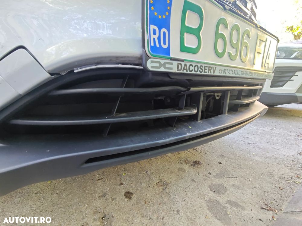 Dacia Spring Expression - 12