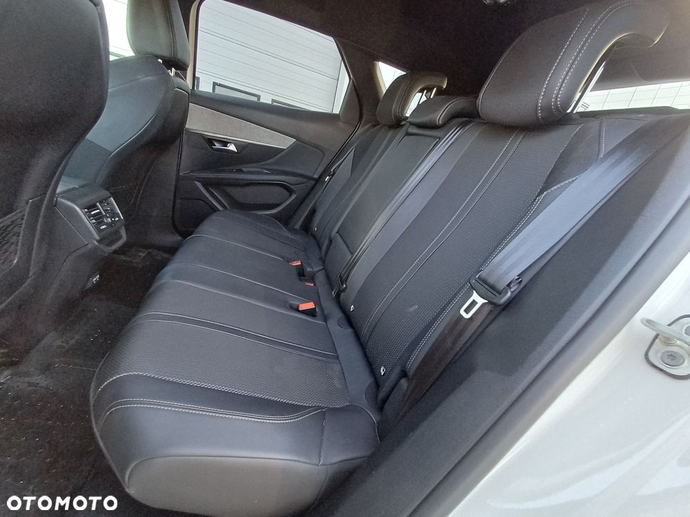 Peugeot 3008 1.5 BlueHDi GT Pack S&S EAT8 - 29