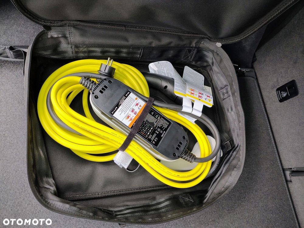 Volkswagen Touareg - 14