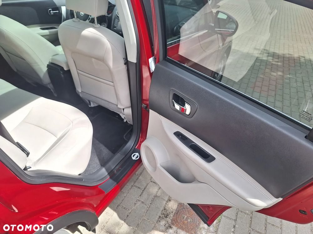 Nissan Qashqai 1.6 dCi DPF tekna - 33