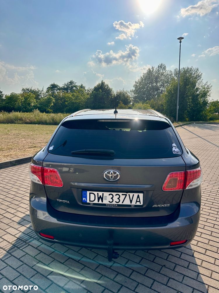 Toyota Avensis 2.0 Sol plus NAVI - 14