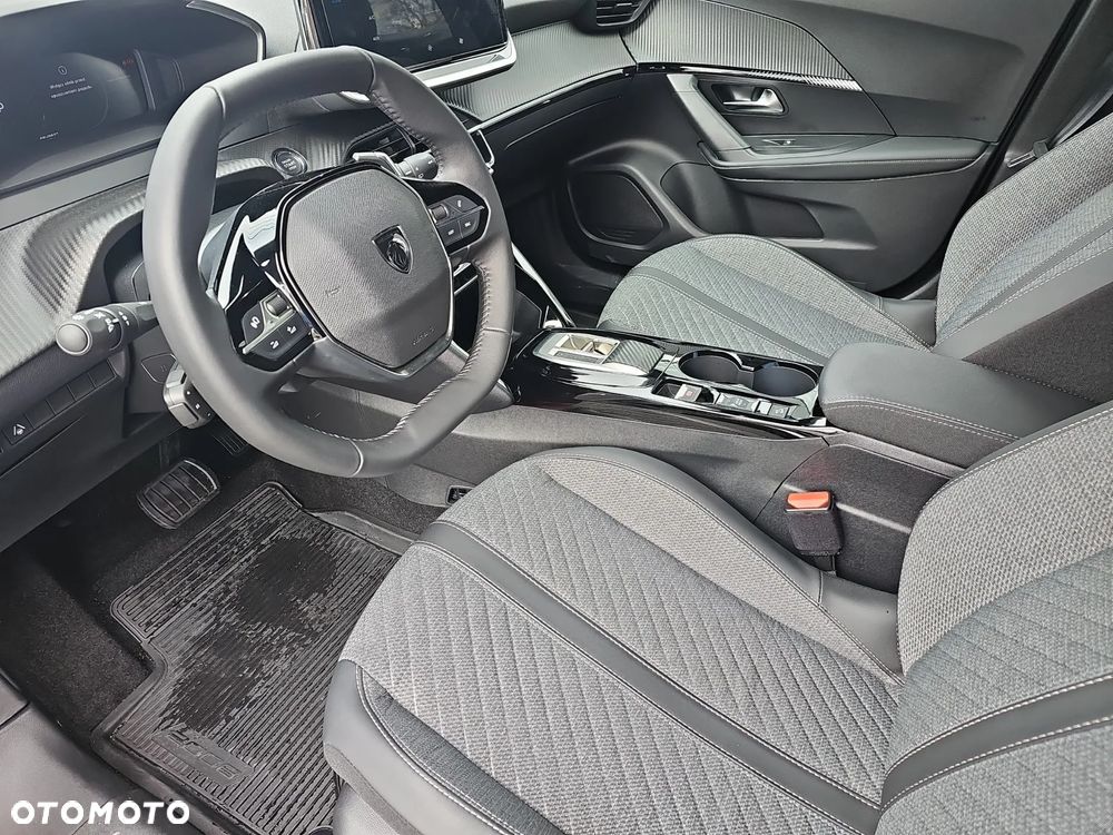 Peugeot 2008 - 16