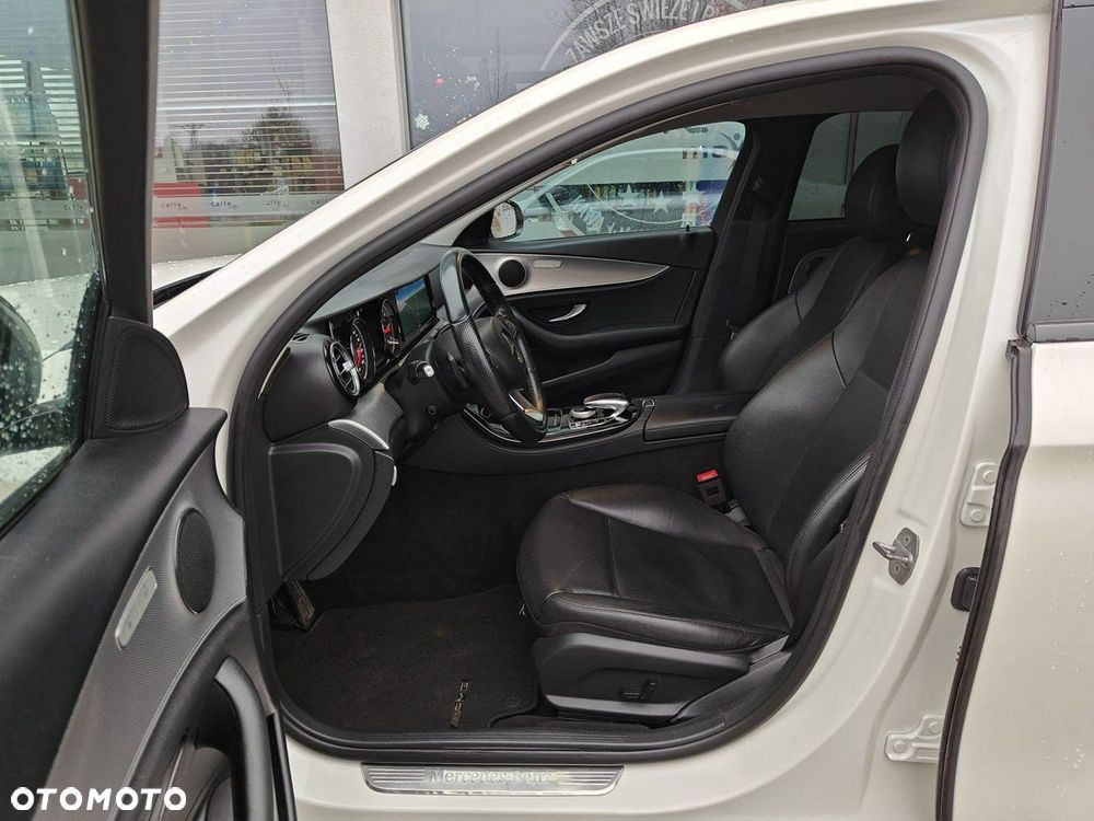 Mercedes-Benz Klasa E - 10