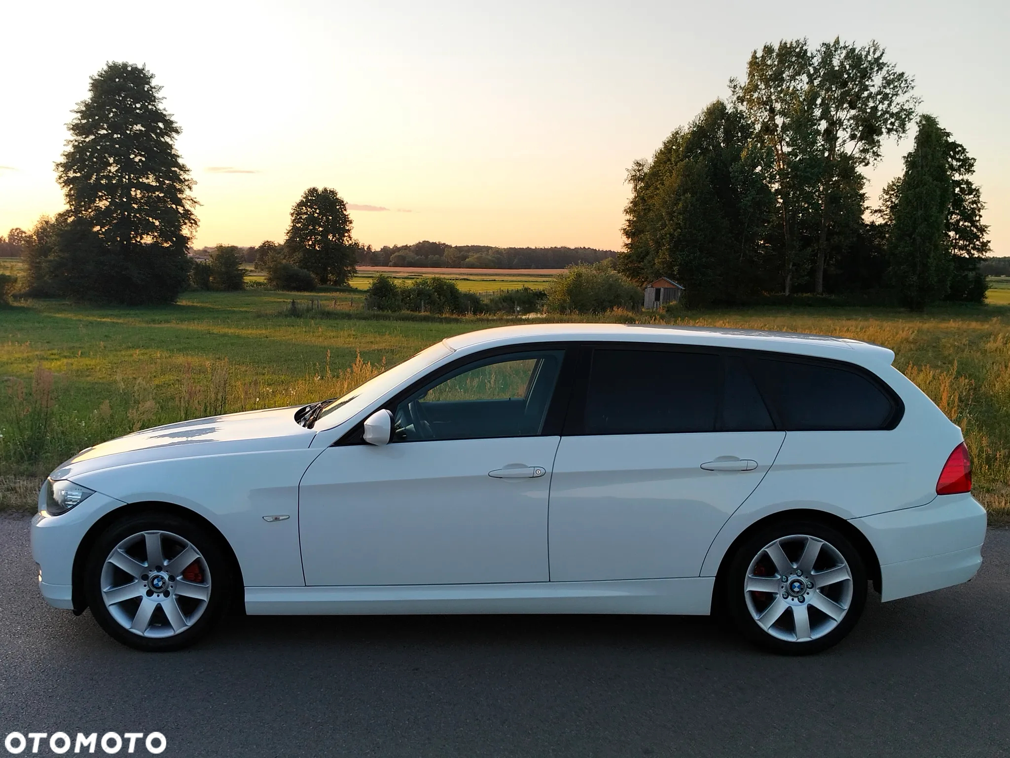 BMW Seria 3 318d Sport Line - 10