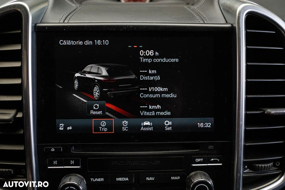 Porsche Cayenne GTS Tiptronic S - 17