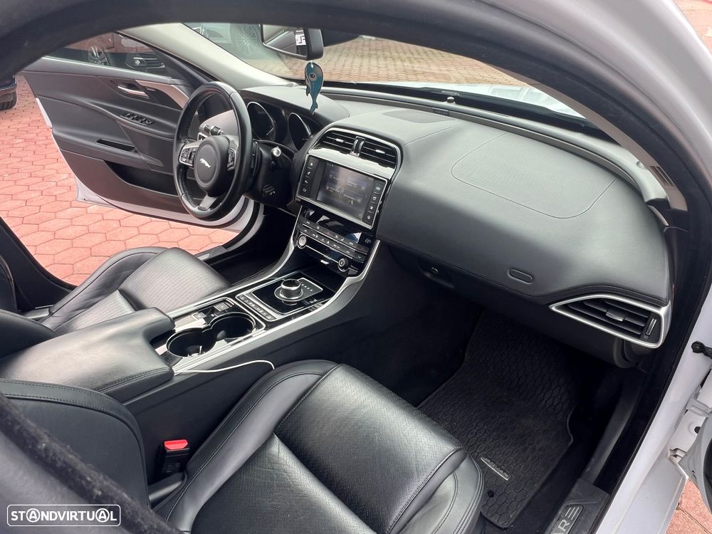 Jaguar XE 20d AWD Aut. Portfolio - 10