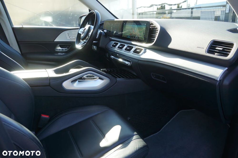 Mercedes-Benz GLE 350 d 4Matic 9G-TRONIC AMG Line - 29