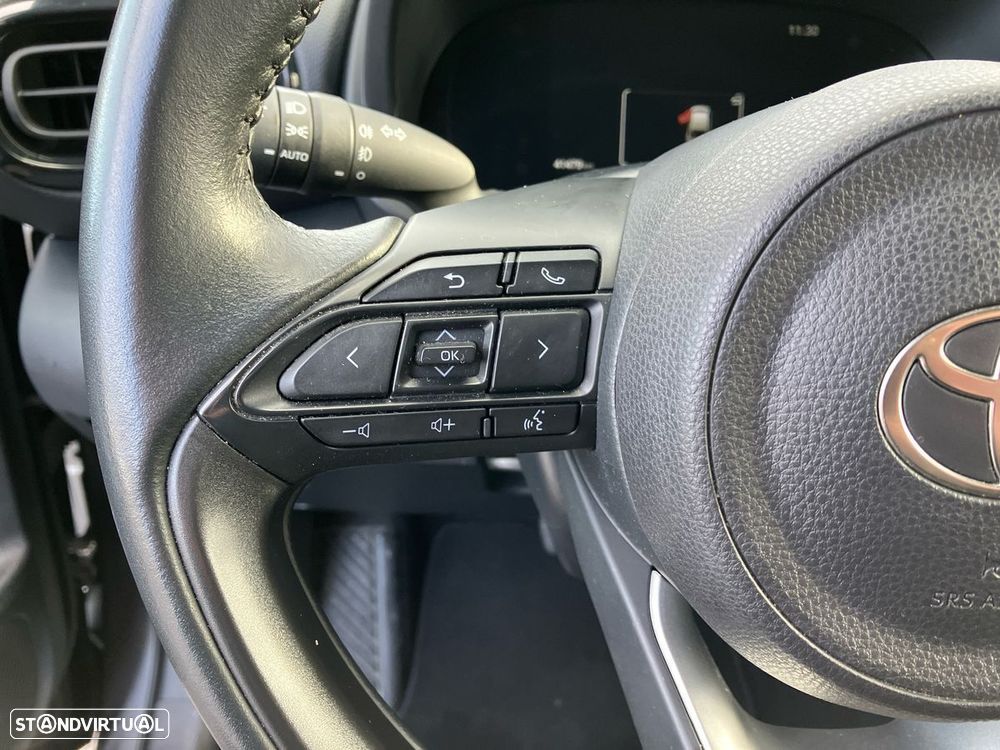 Toyota Yaris Cross 1.5 Hybrid Comfort Plus - 23