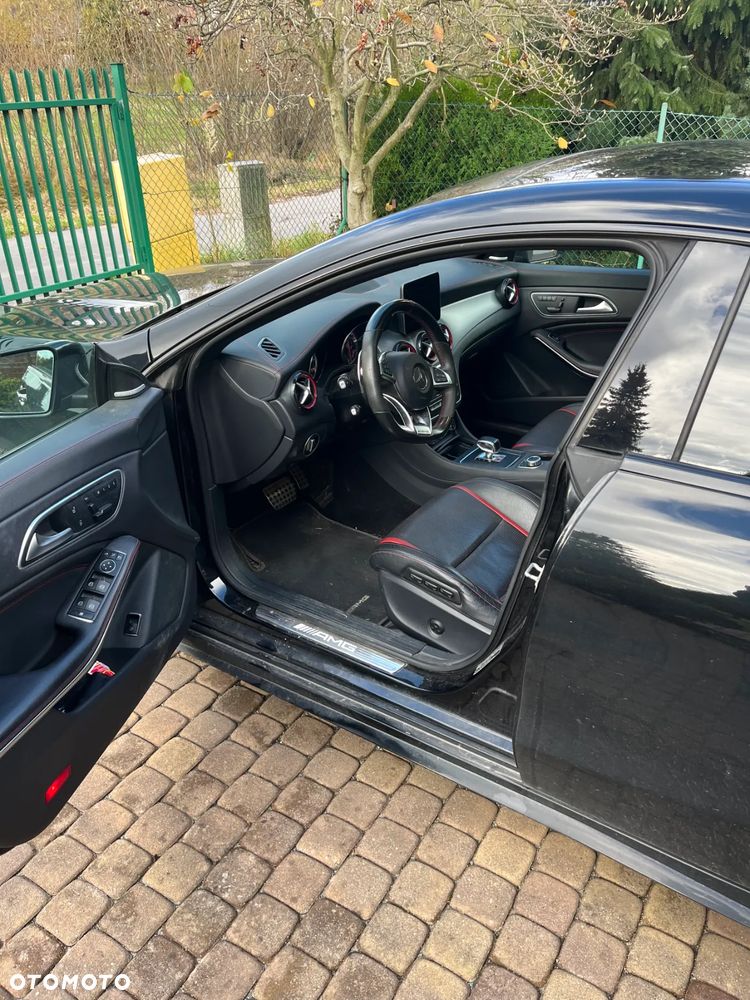 Mercedes-Benz CLA 45 AMG 4-Matic - 15