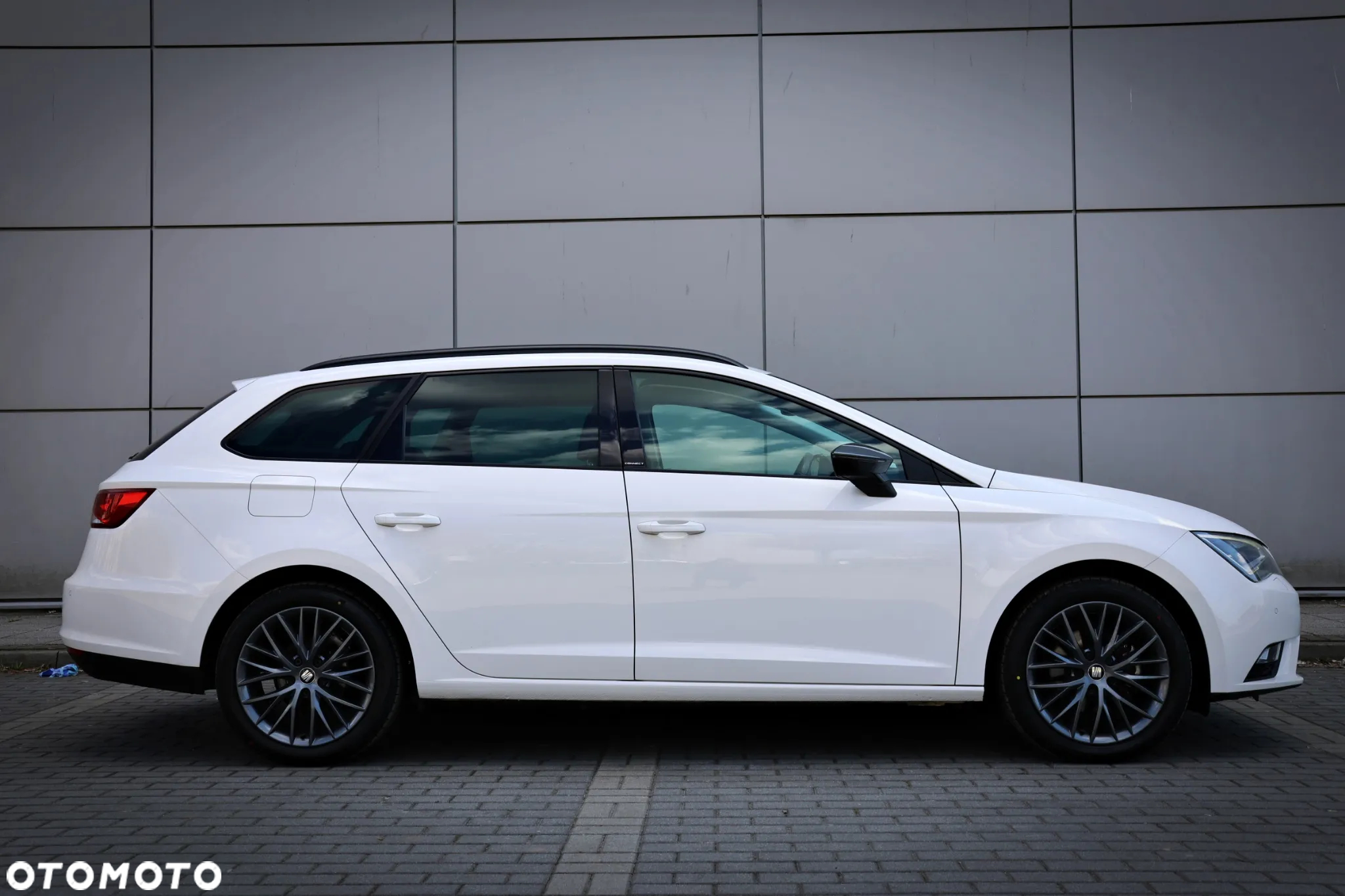 Seat Leon ST 1.4 TSI Start&Stop CONNECT - 7