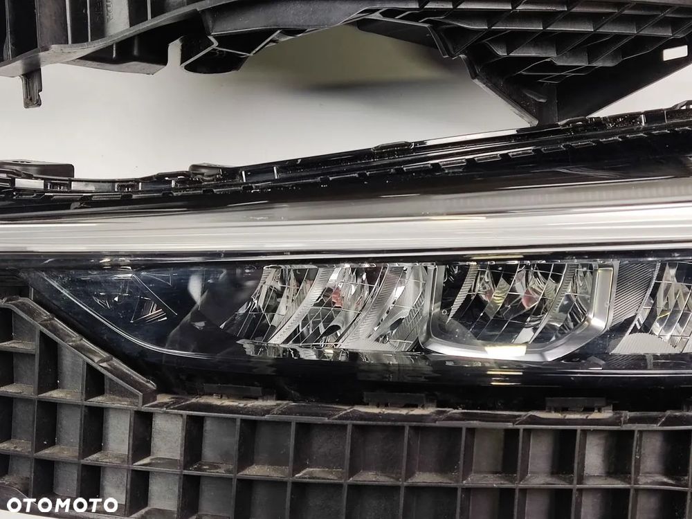 HONDA HR-V od 2021r Lampa Przód Prawa i Lewa Full Led - 7