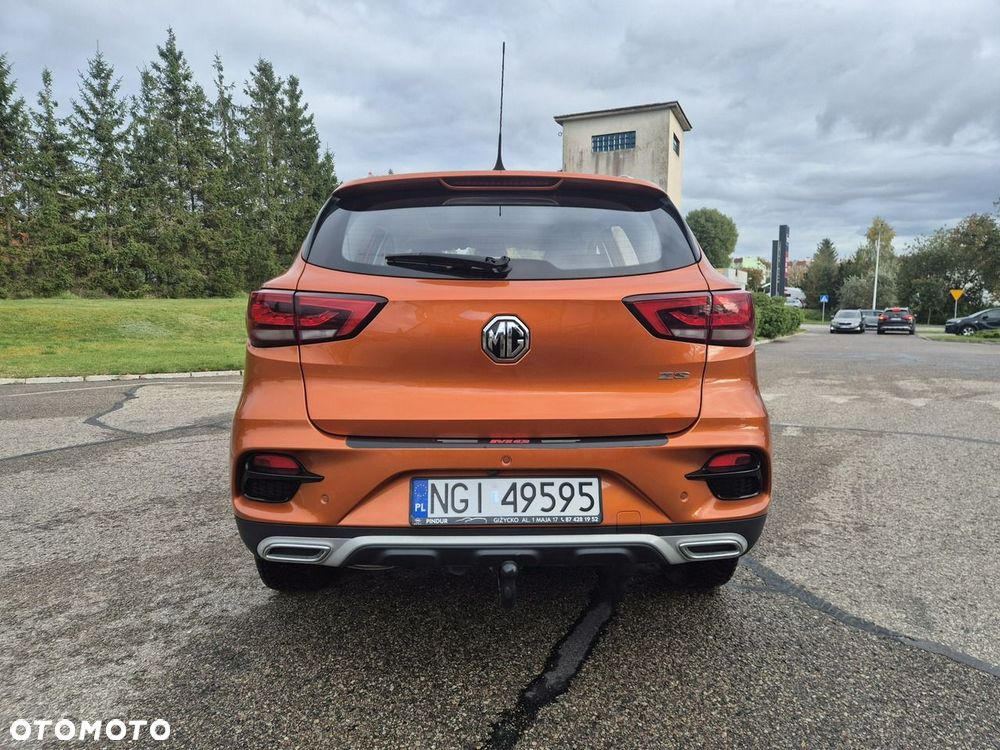 MG ZS - 6