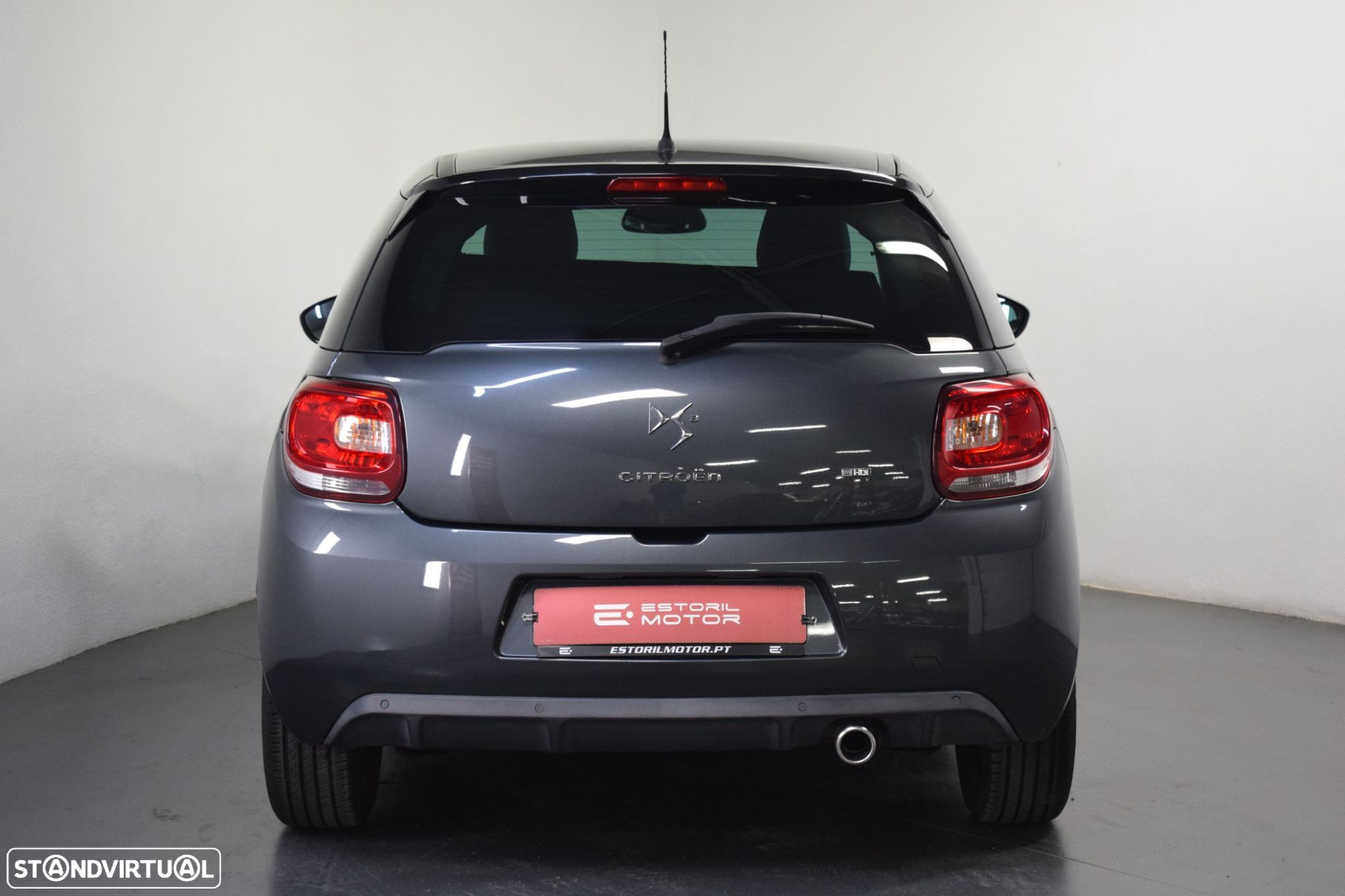 Citroën DS3 1.6 e-HDi So Chic - 4