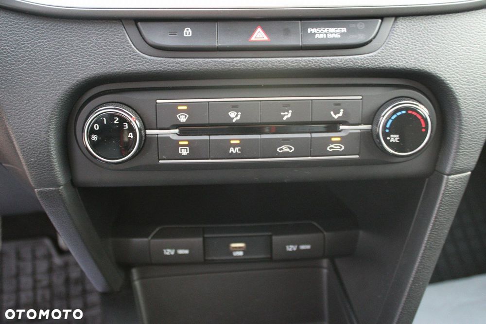 Kia Ceed - 22