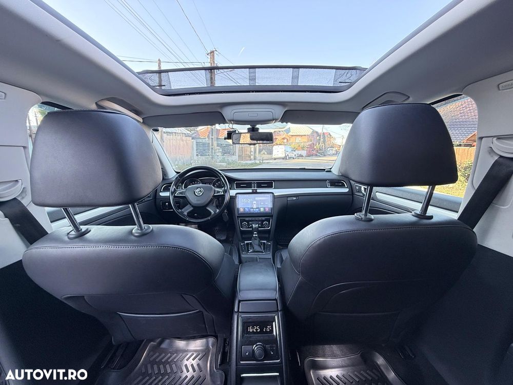 Skoda Superb 2.0 TDI DSG Ambition - 11
