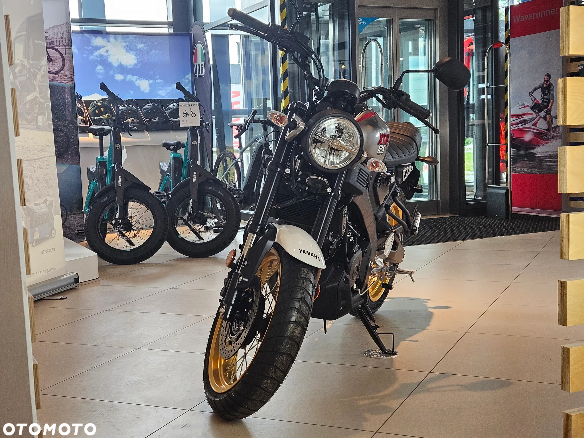 Yamaha XSR - 7