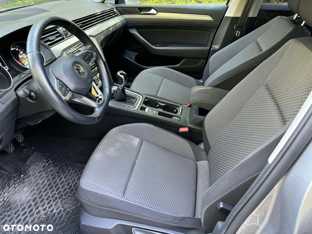 Volkswagen Passat 1.5 TSI EVO Business - 30