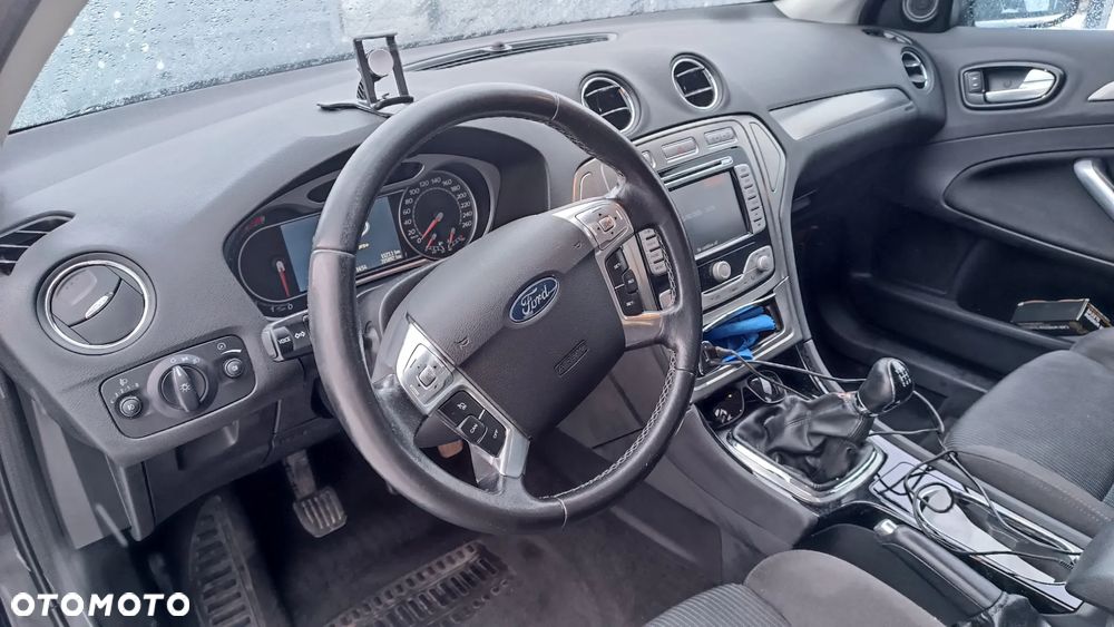Ford Mondeo 2.0 Platinium X - 6